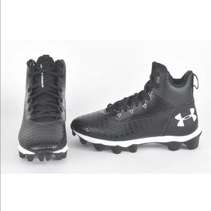 Under Armour football shoes size 6